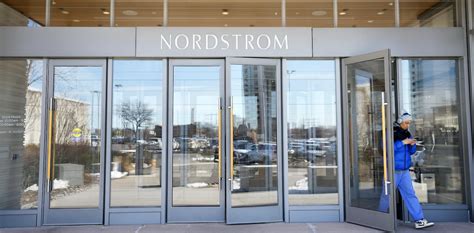 Analysis: First Target, then Nordstrom — why do big retailers keep failing in Canada?